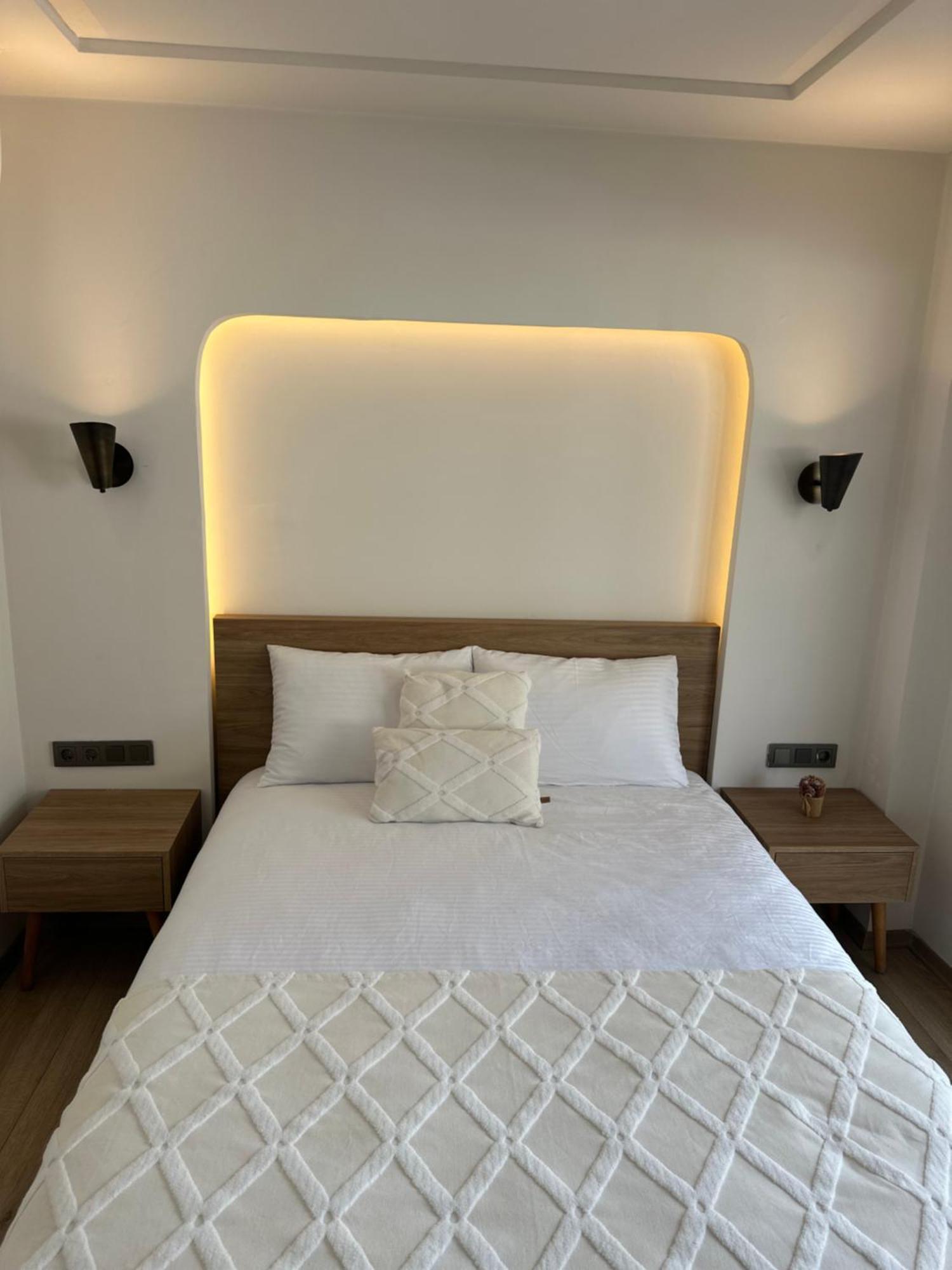 Oregano Suites Side Luaran gambar